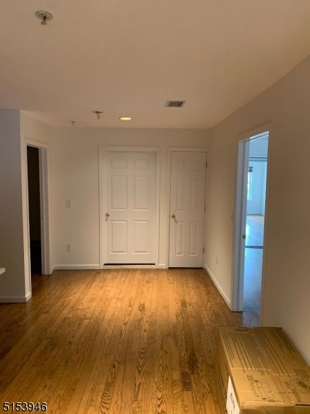 525 Central Ave, Apt 312 Ave Unit: 312