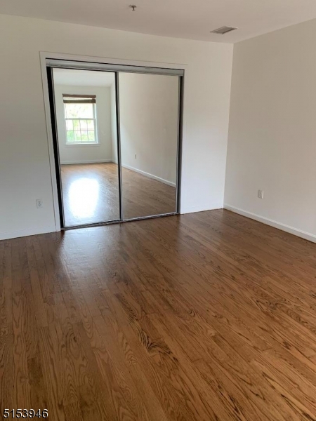 525 Central Ave, Apt 312 Ave Unit: 312