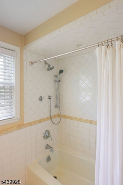 260 Walnut Street, Unit 10 10