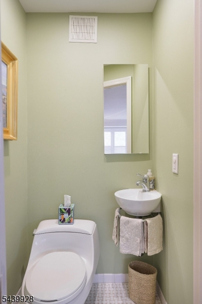 260 Walnut Street, Unit 10 10