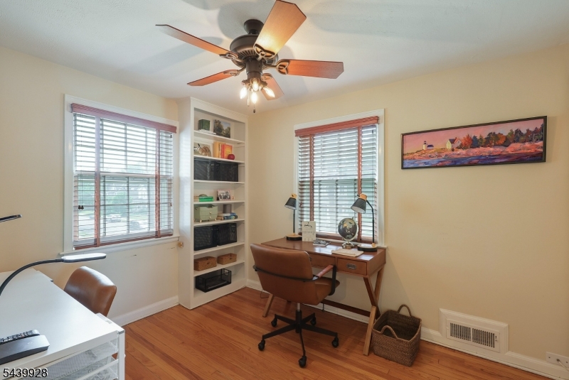 260 Walnut Street, Unit 10 10