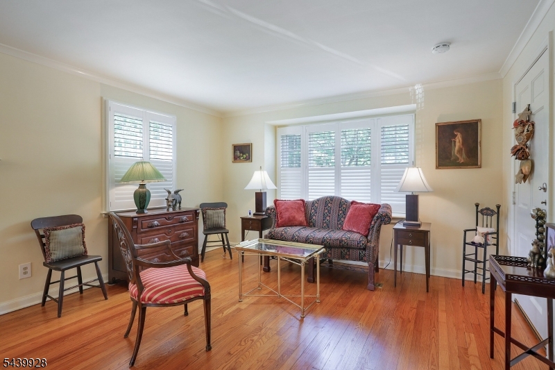 260 Walnut Street, Unit 10 10