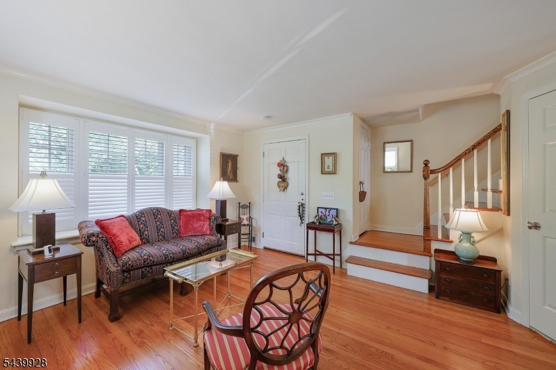 260 Walnut Street, Unit 10 10