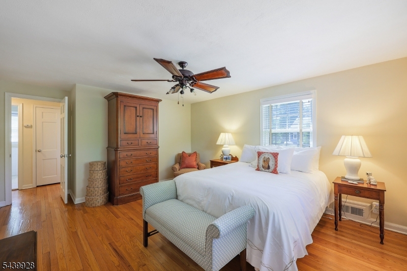 260 Walnut Street, Unit 10 10