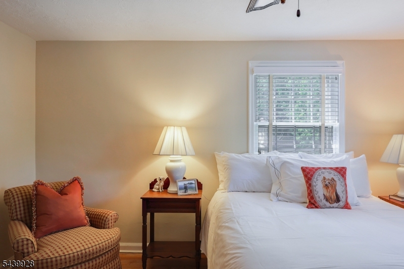 260 Walnut Street, Unit 10 10