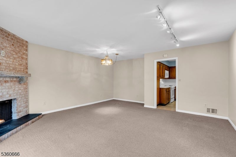 260 Prospect St, Unit 9 9