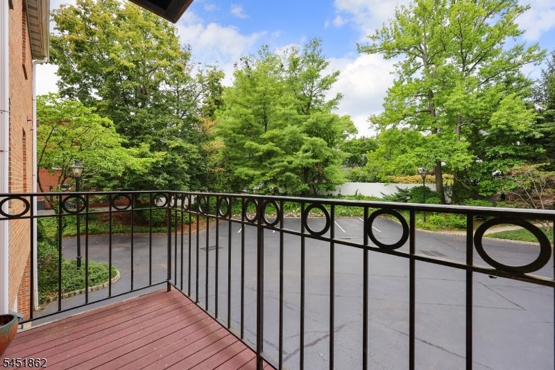 12 Cowperthwaite Place