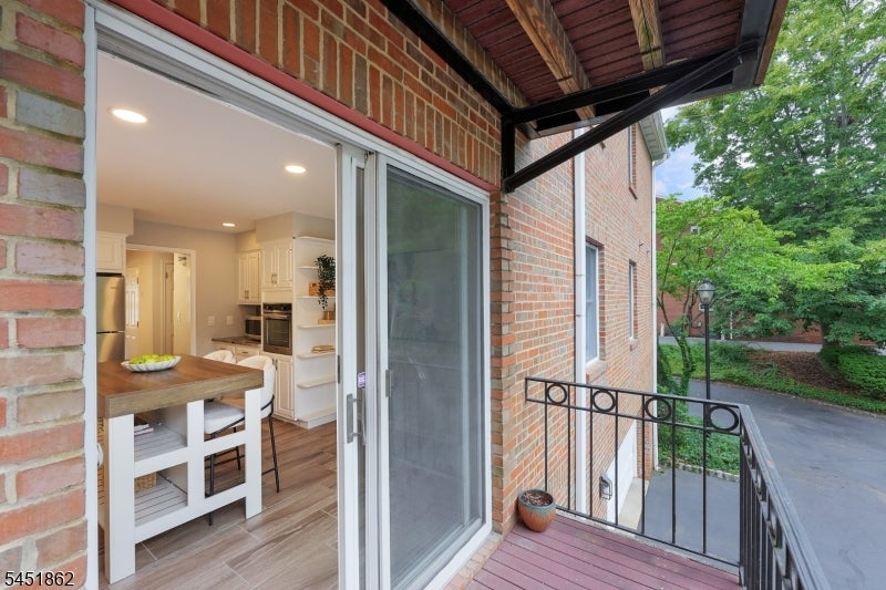 12 Cowperthwaite Place