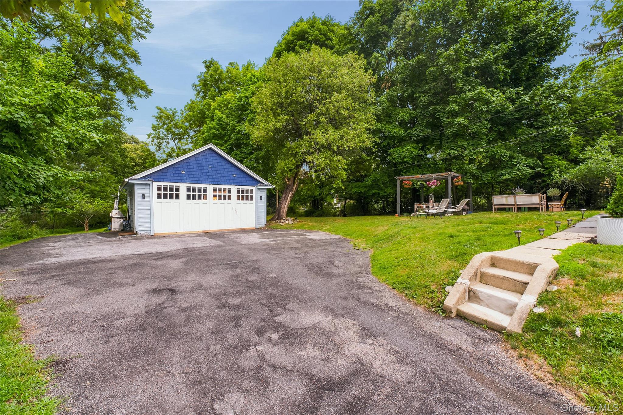 108 Hooker Avenue