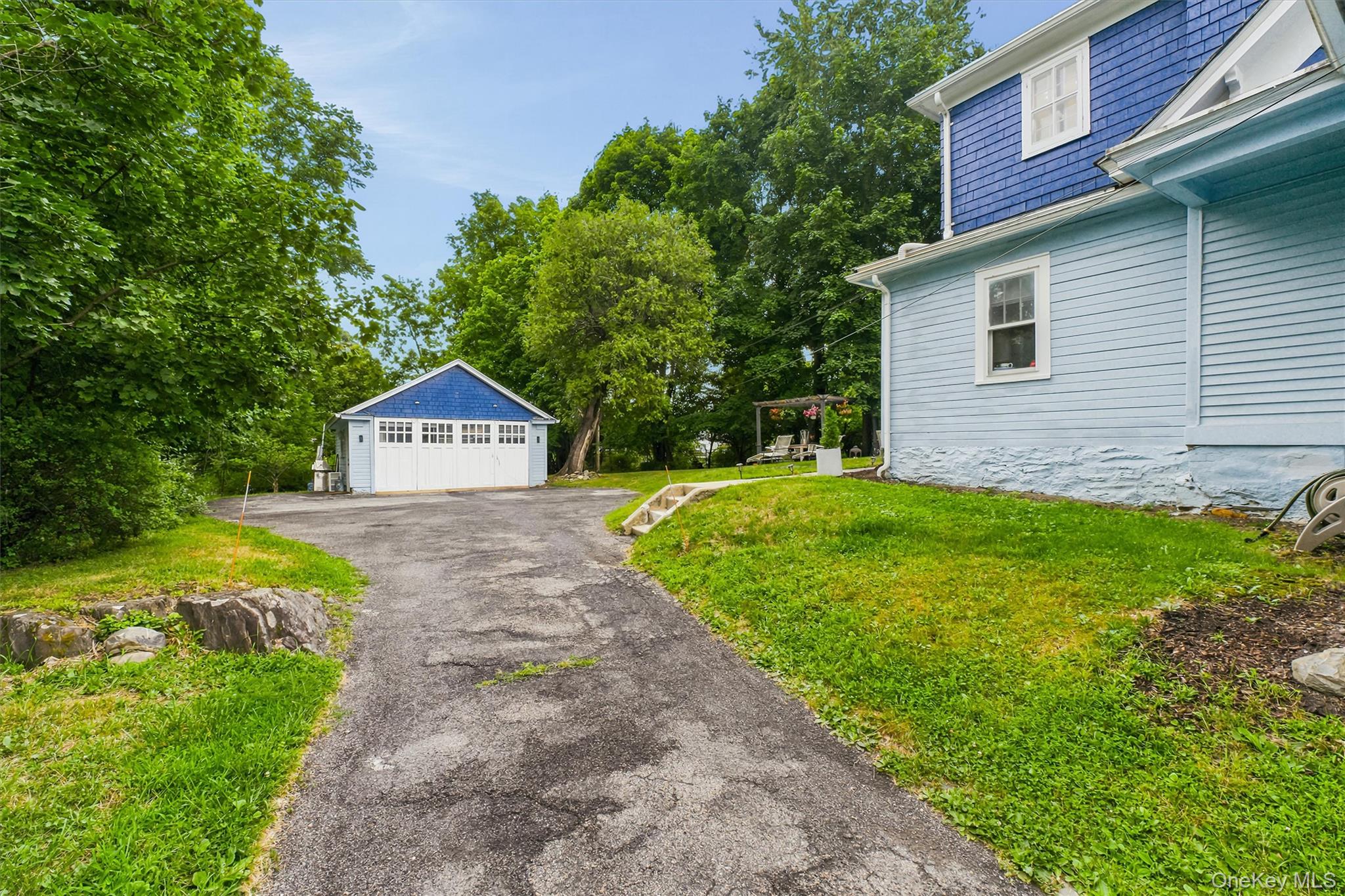 108 Hooker Avenue
