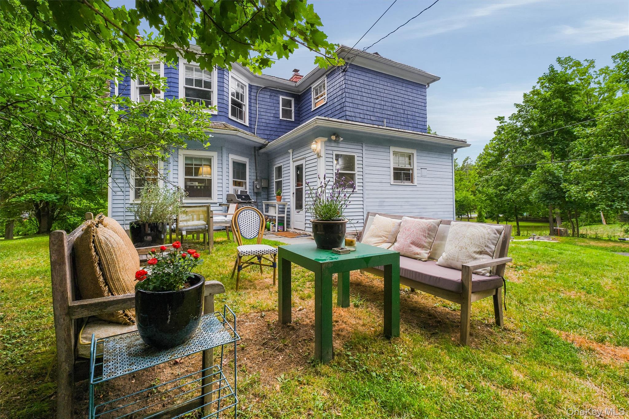 108 Hooker Avenue