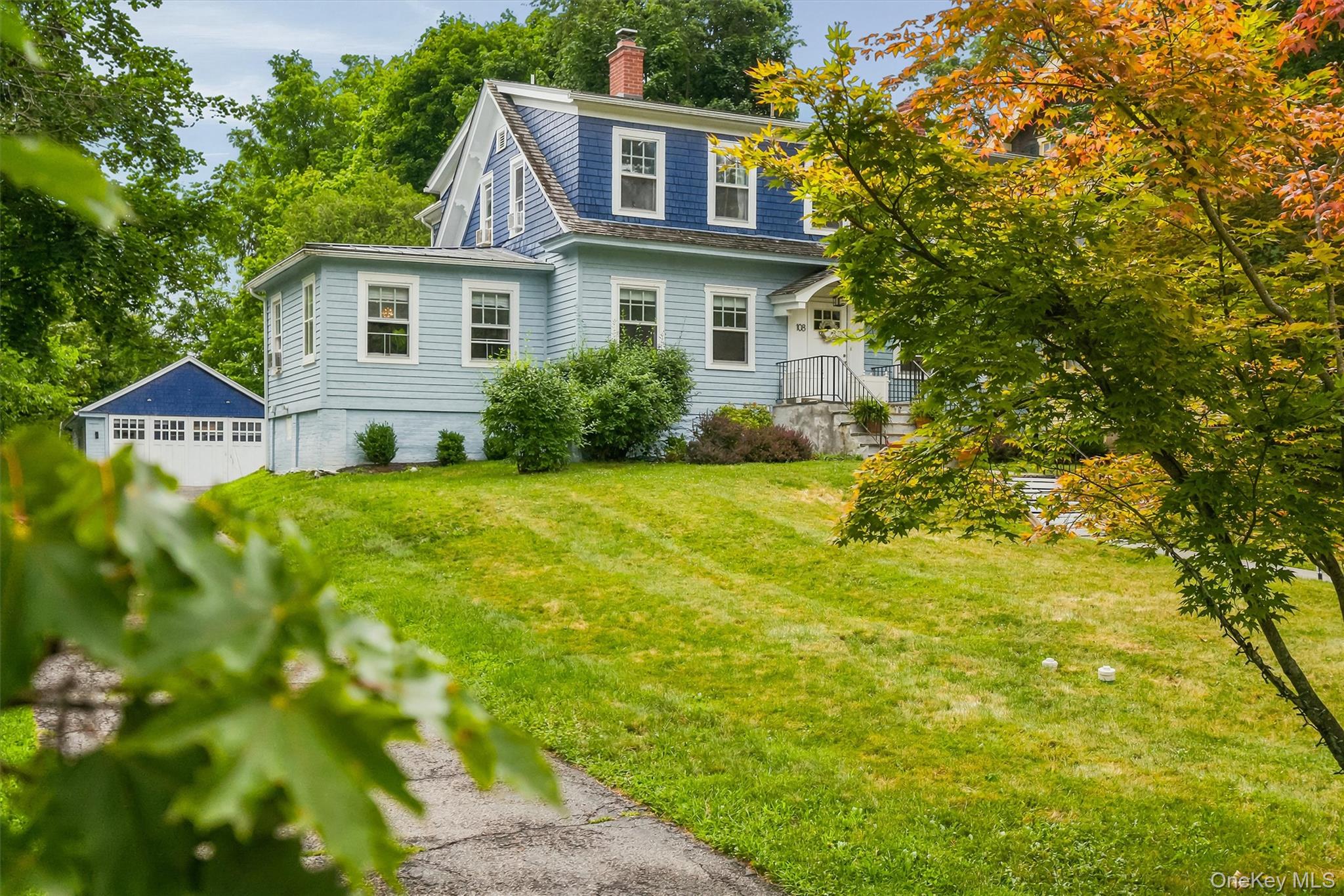 108 Hooker Avenue