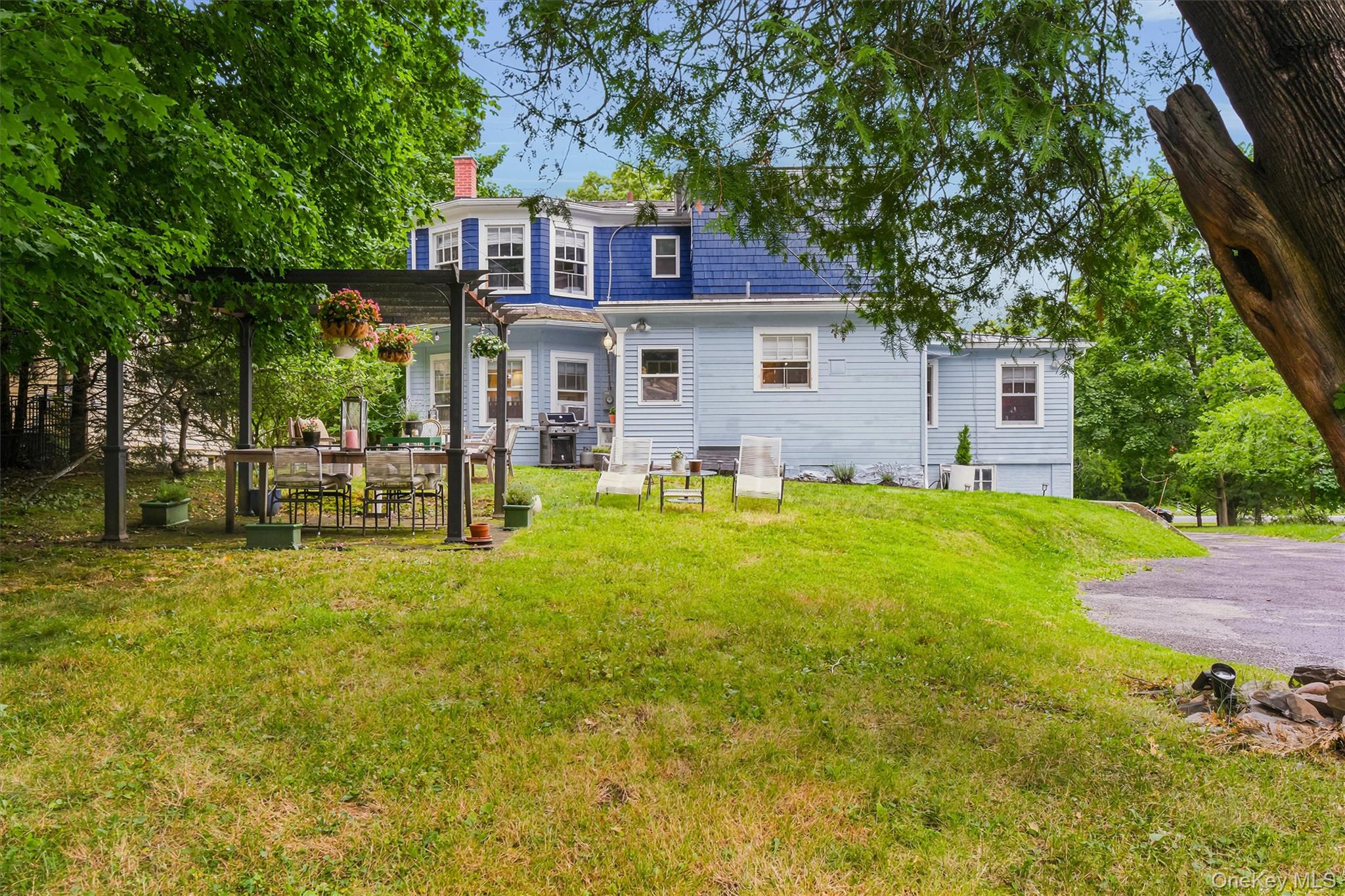 108 Hooker Avenue
