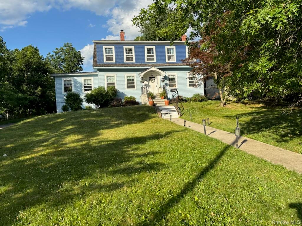 108 Hooker Avenue