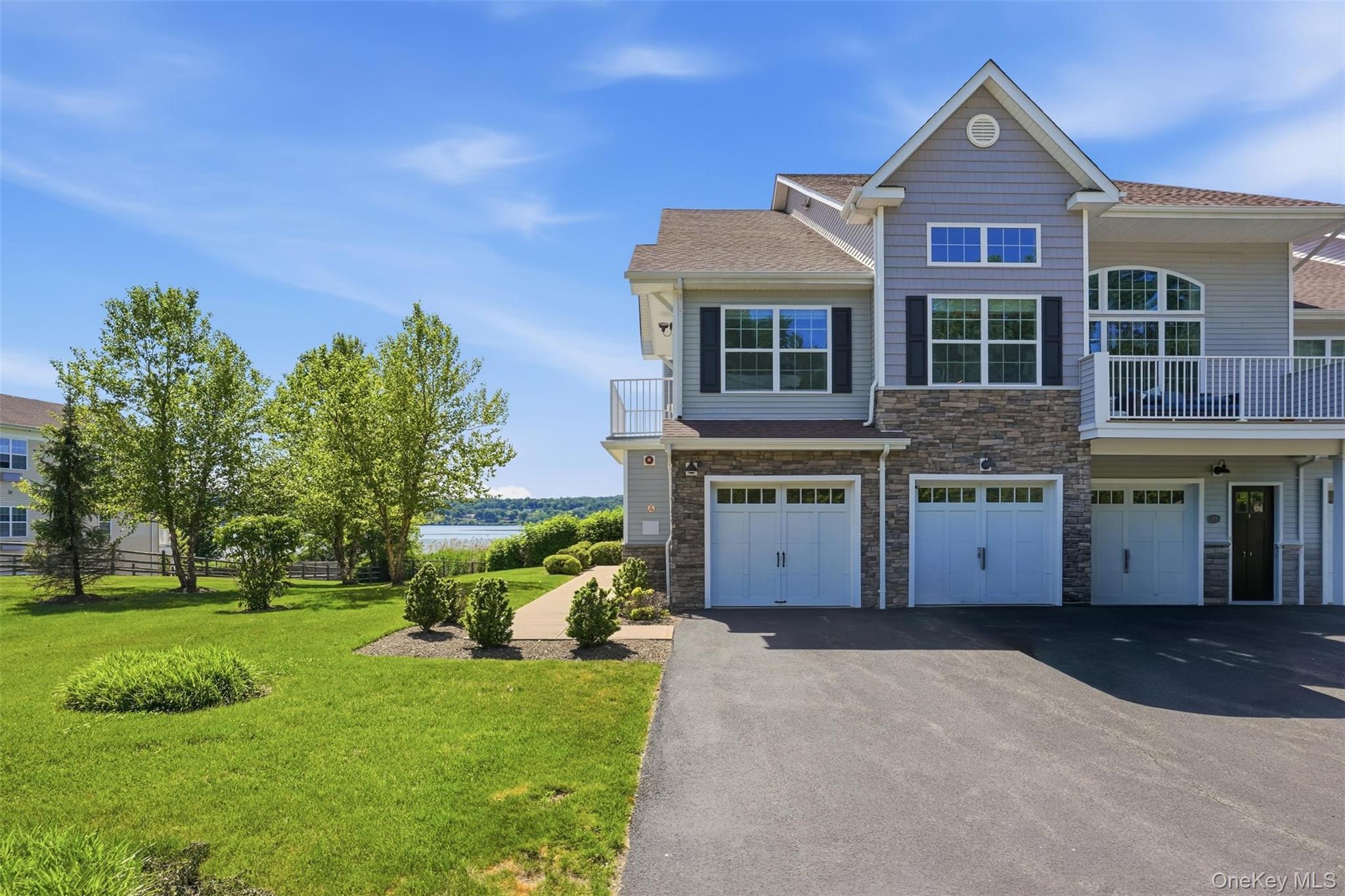 614 Sacandaga Loop