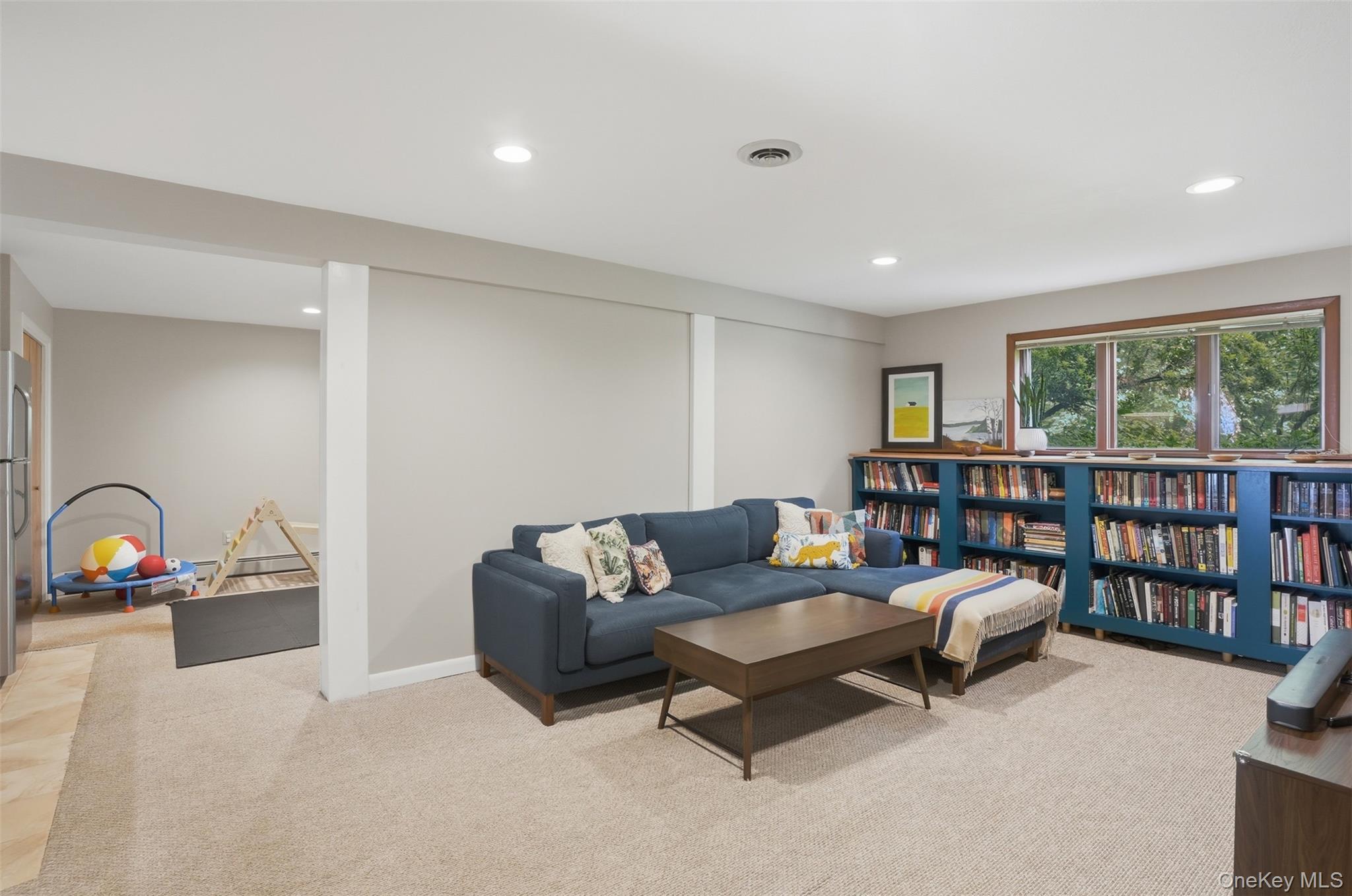 17 Stoutenburgh Drive