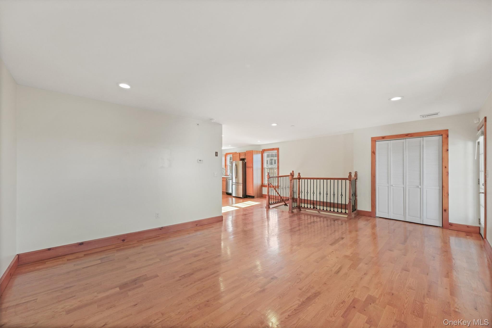 75 Albany Street Unit: 3