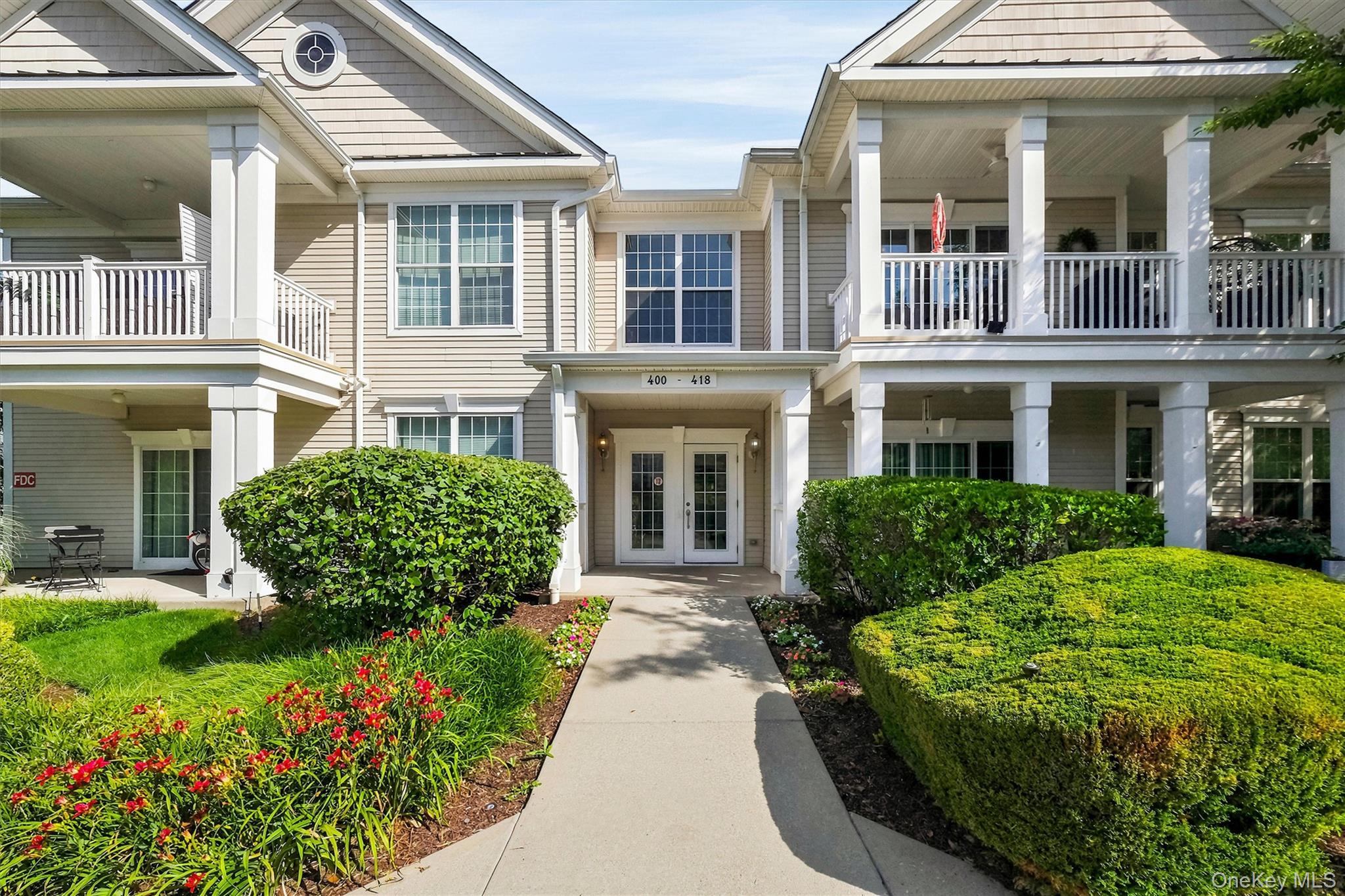 418 Saratoga Lane Unit: 216