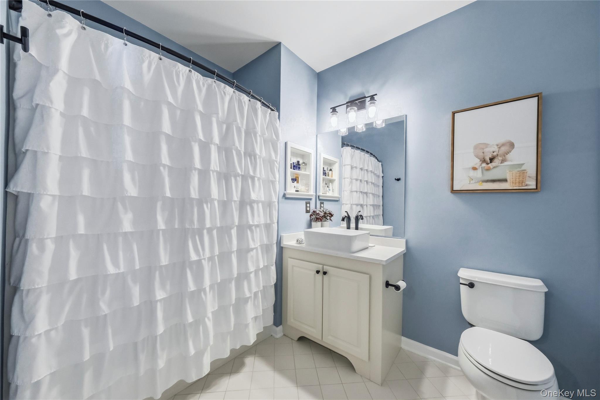 418 Saratoga Lane Unit: 216