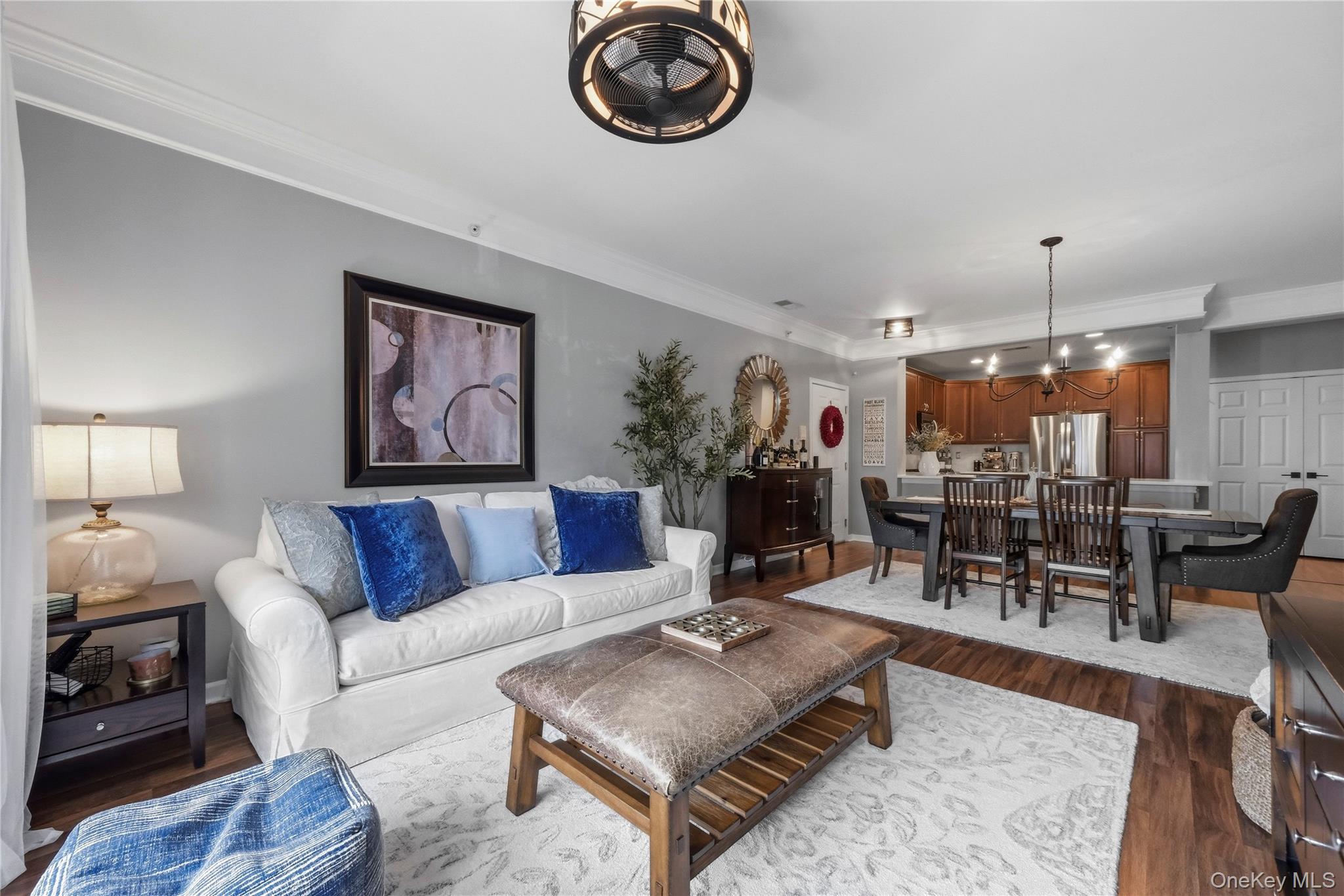 418 Saratoga Lane Unit: 216