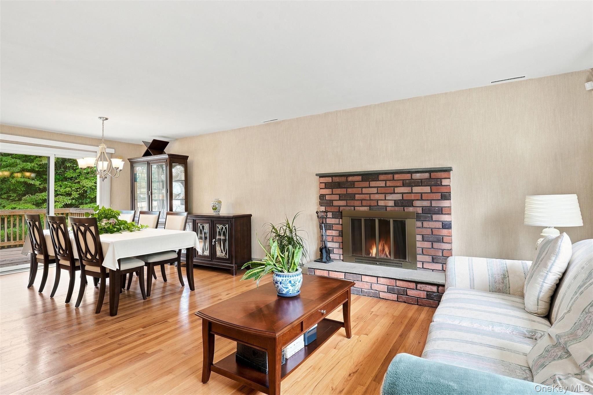 16 Cromwell Drive