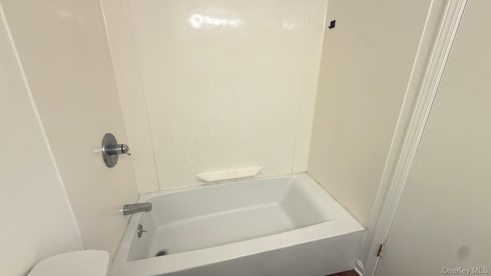 440 Carpenter Avenue Unit: 23