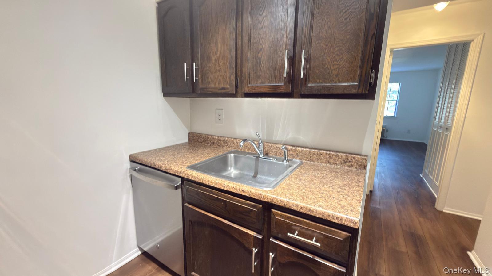 440 Carpenter Avenue Unit: 23