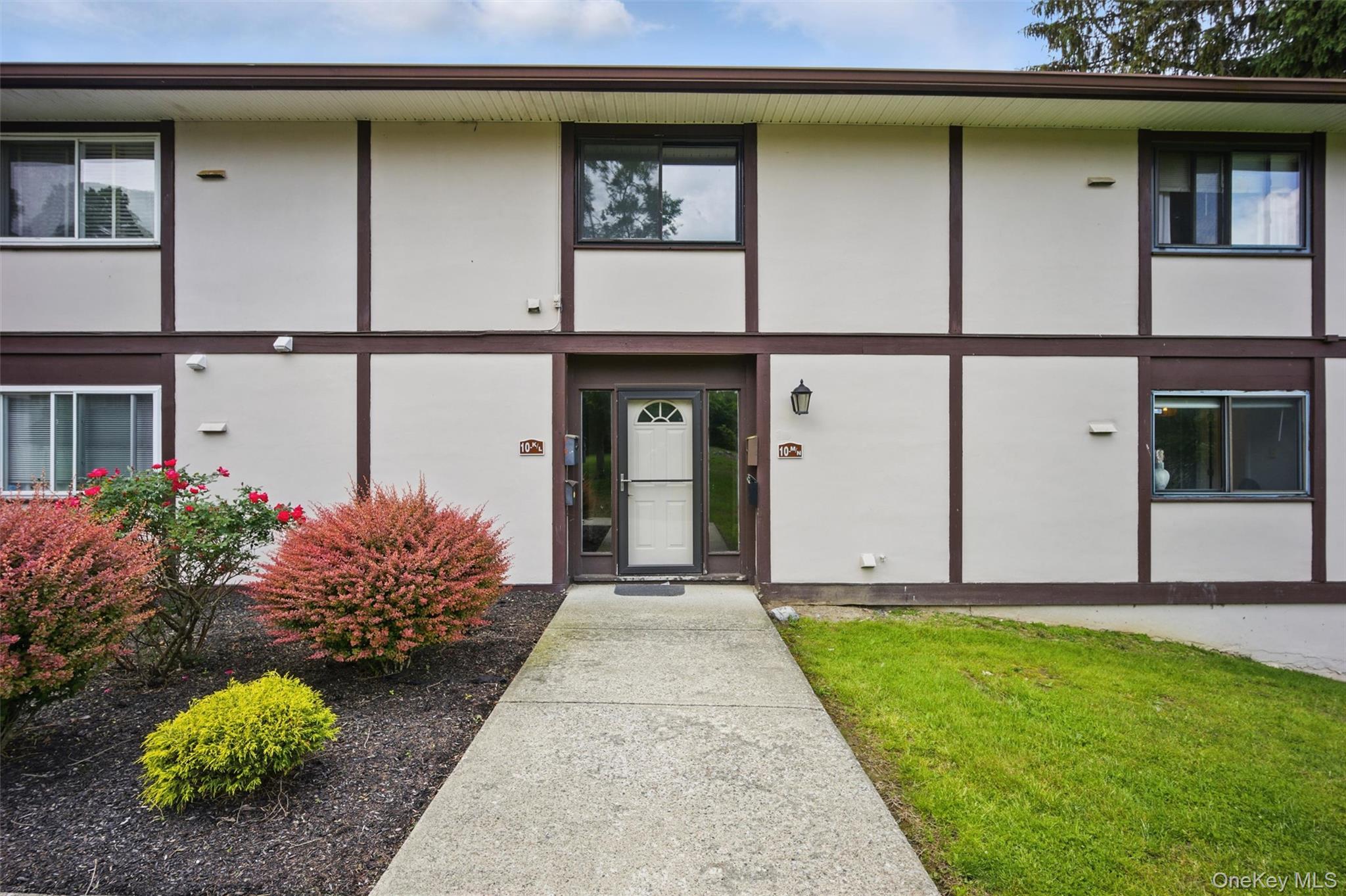 10 Millholland Drive Unit: N