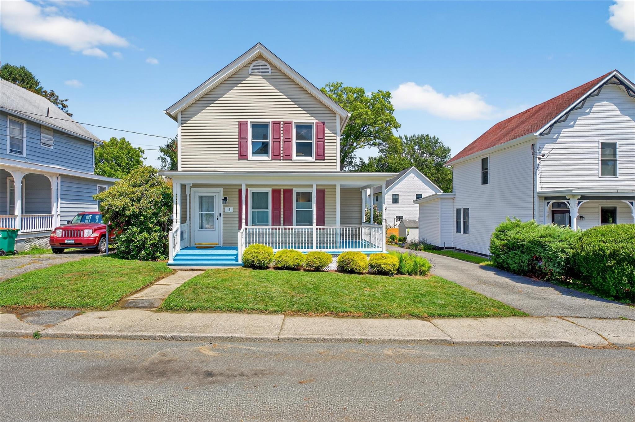 15 Maple Street