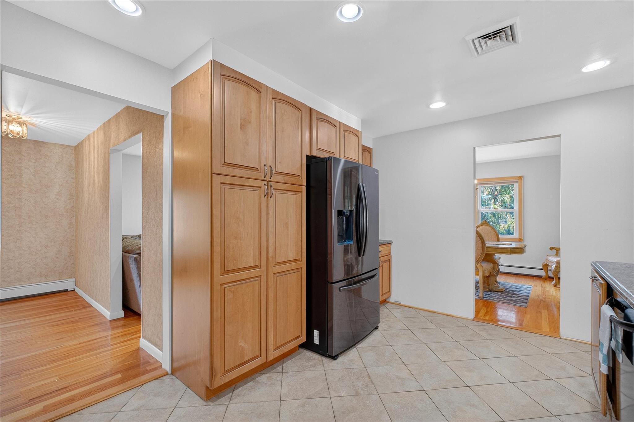 5 Verplanck Avenue