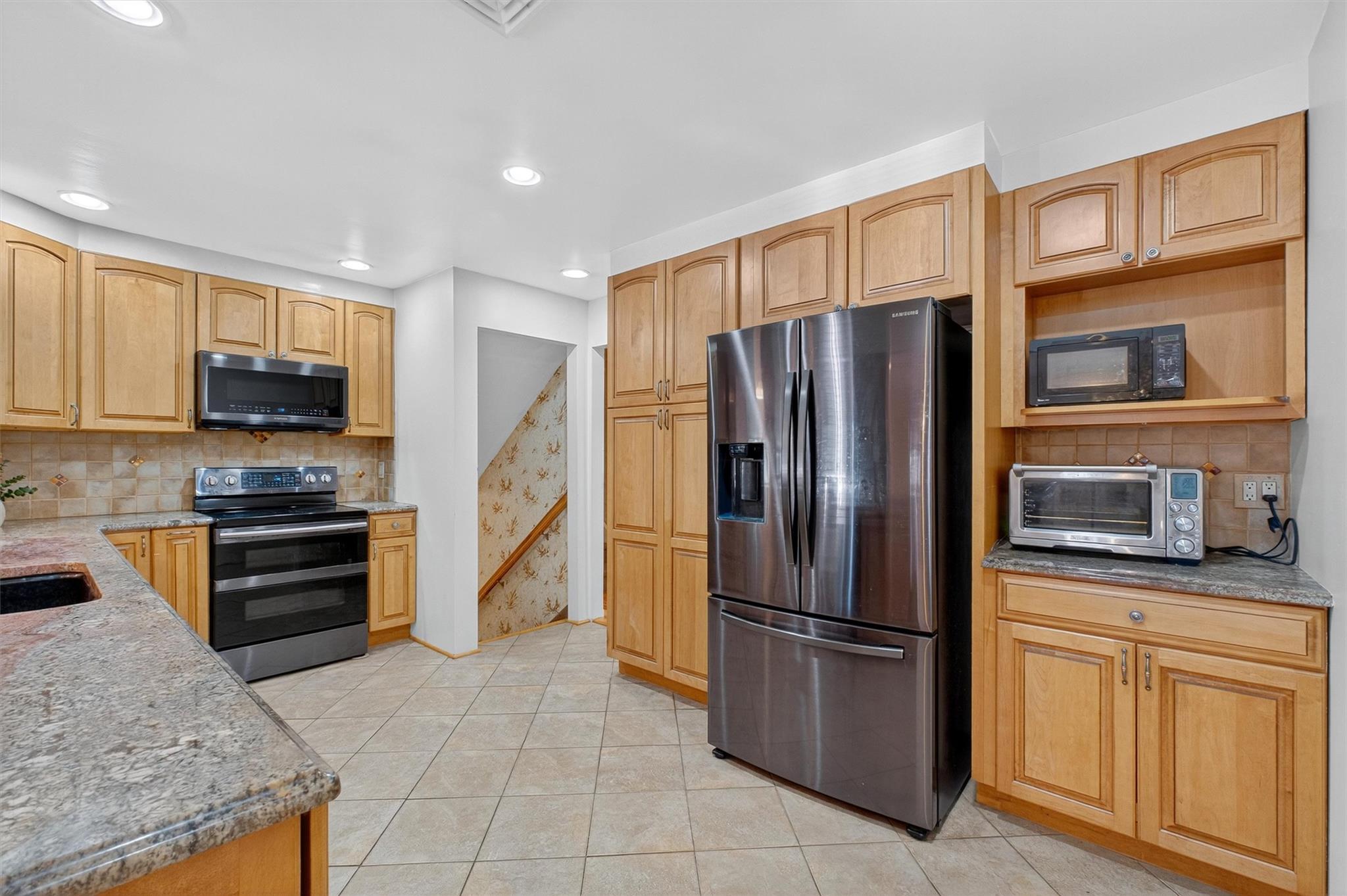 5 Verplanck Avenue