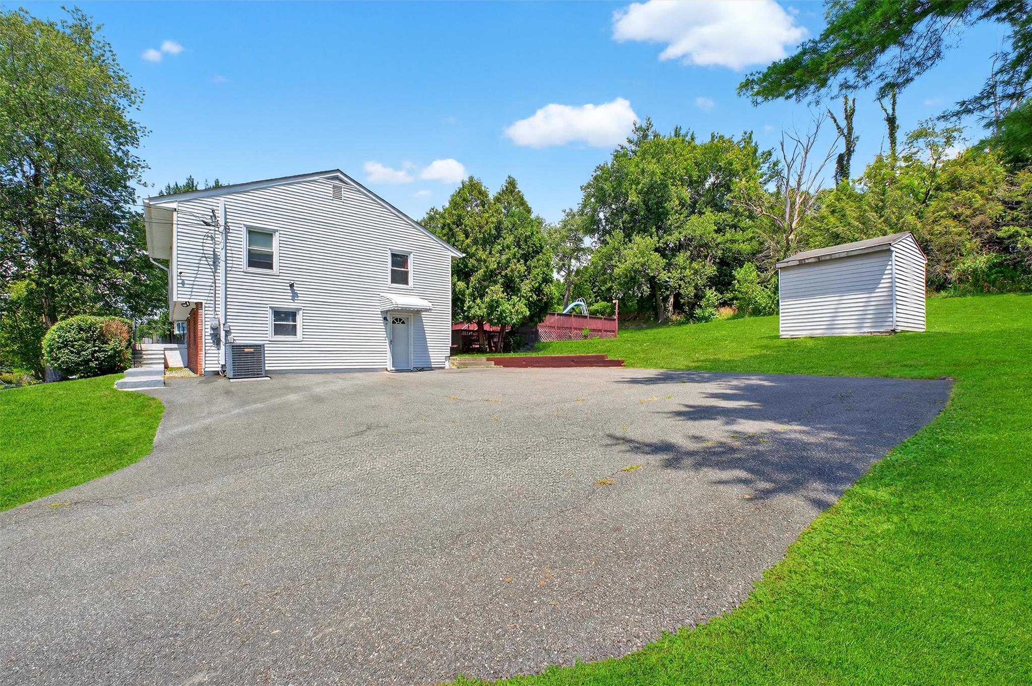 5 Verplanck Avenue