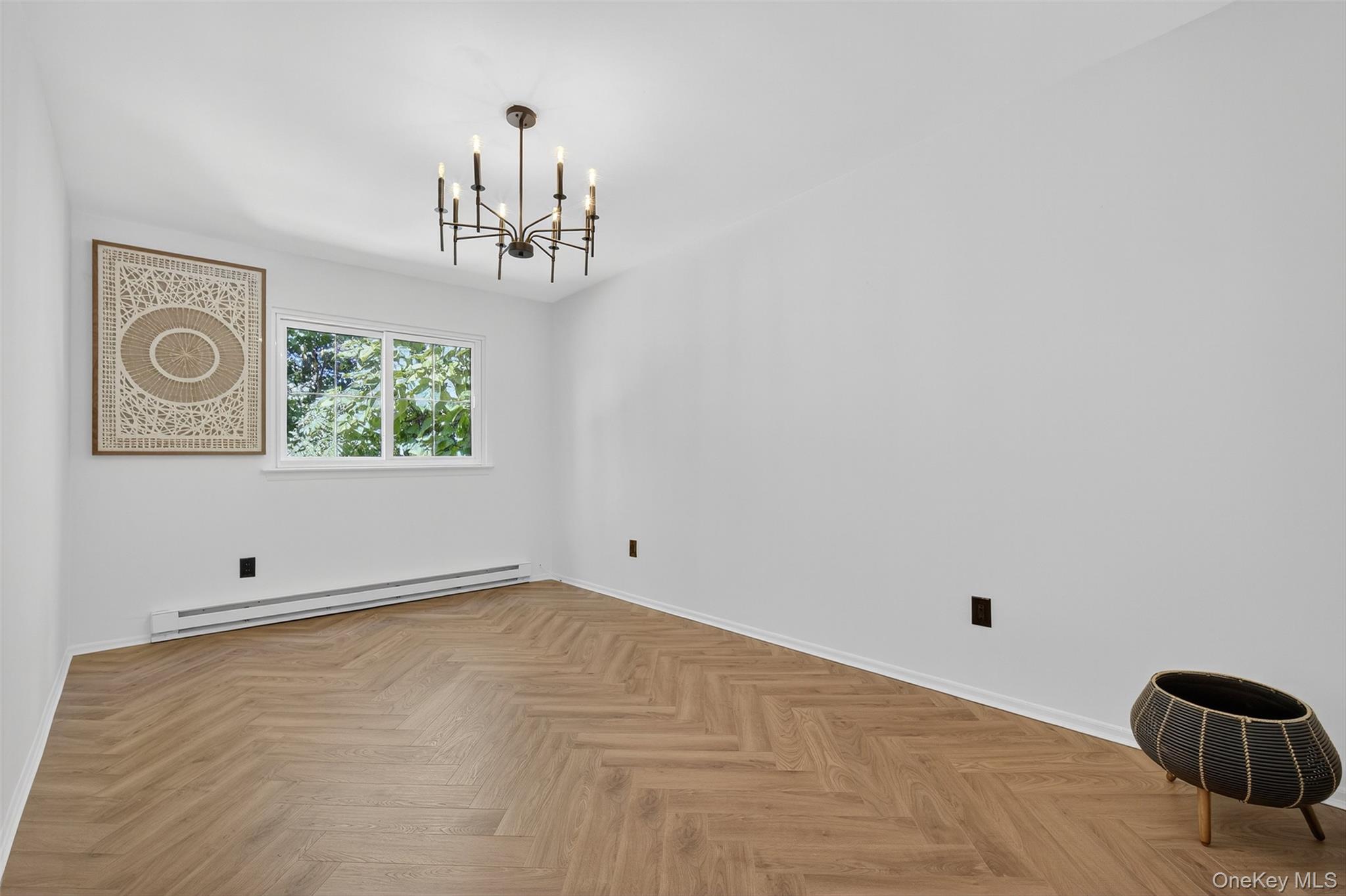 8 Roundtree Court