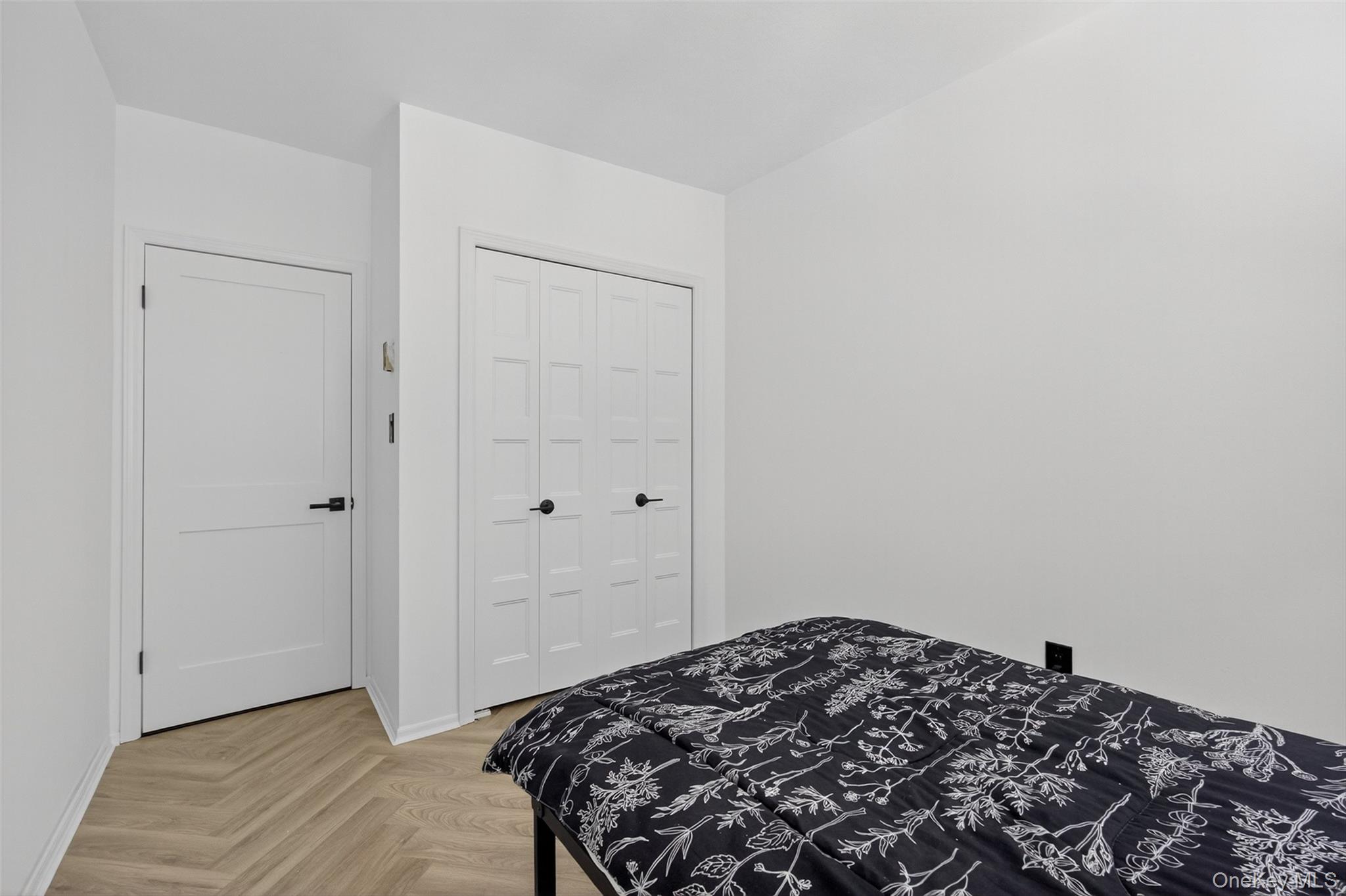 8 Roundtree Court