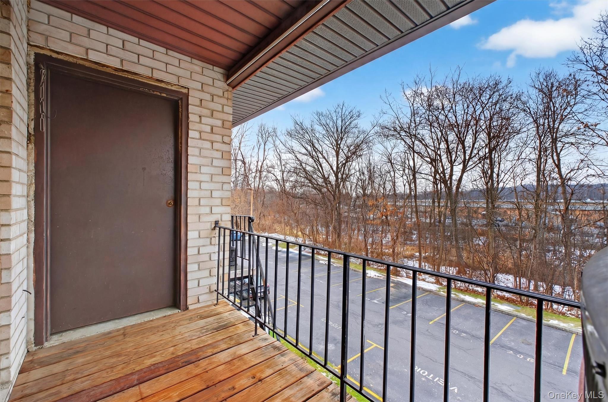 26 Cooper Road Unit: 715