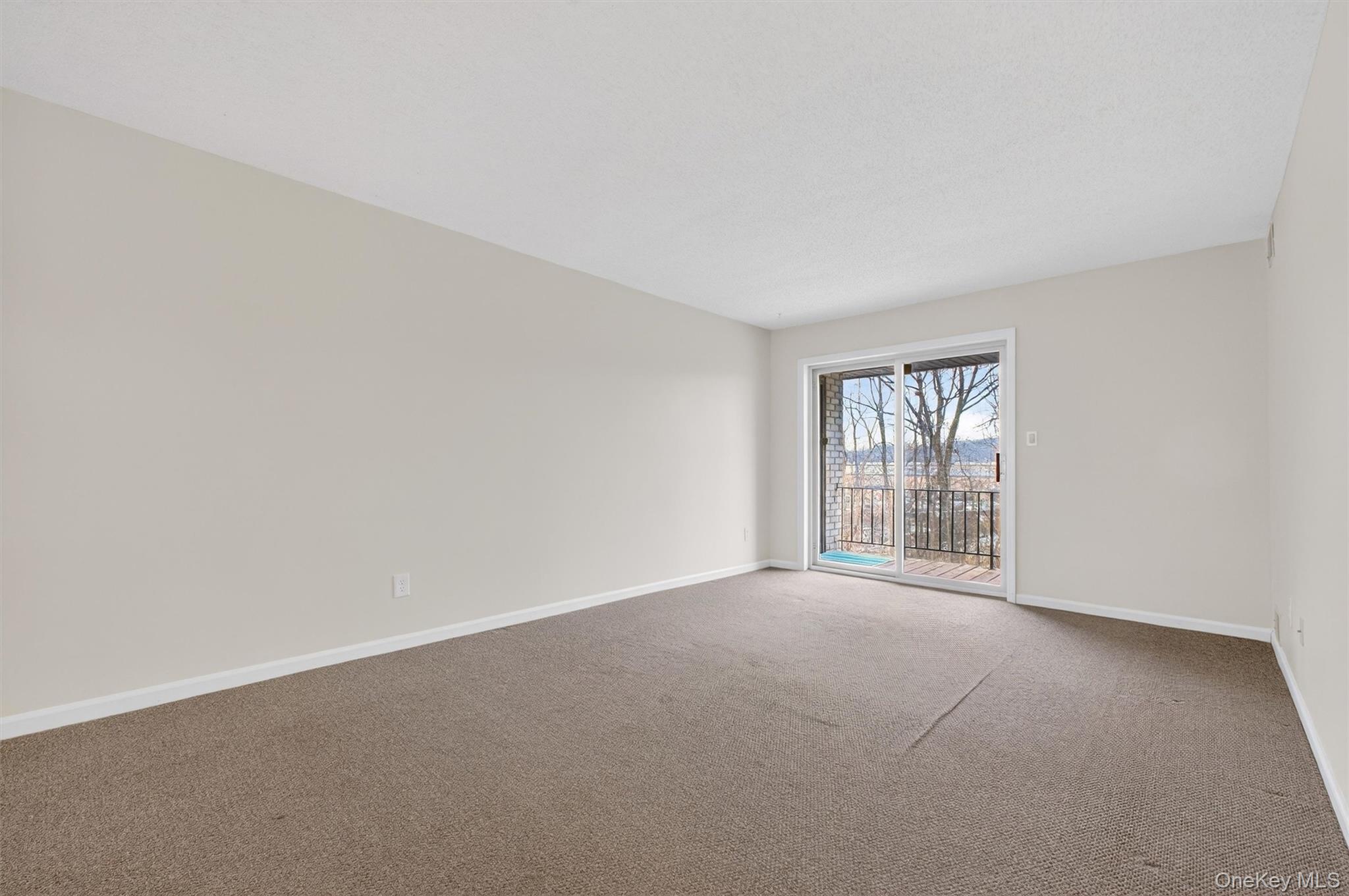 26 Cooper Road Unit: 715