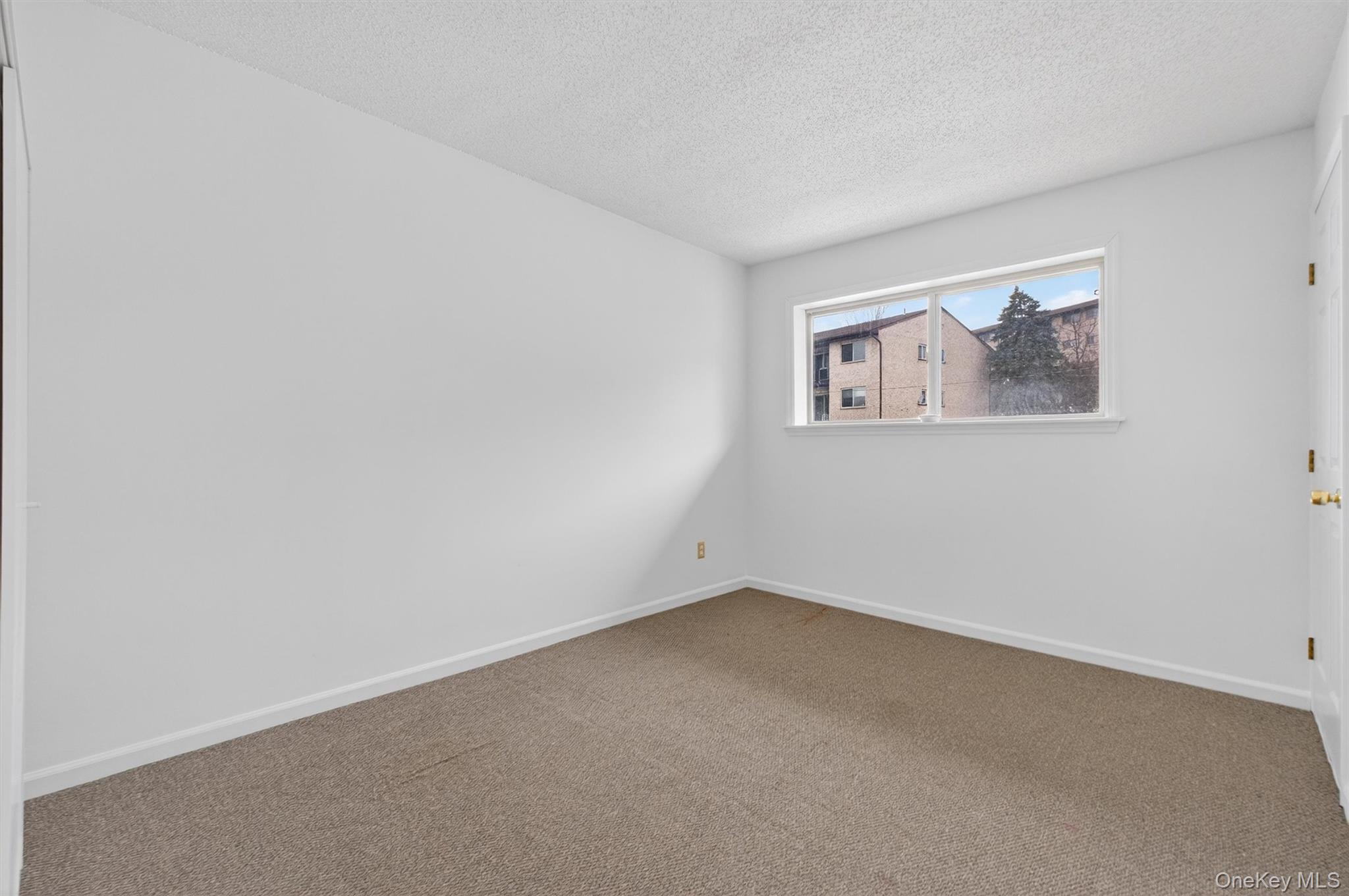 26 Cooper Road Unit: 715