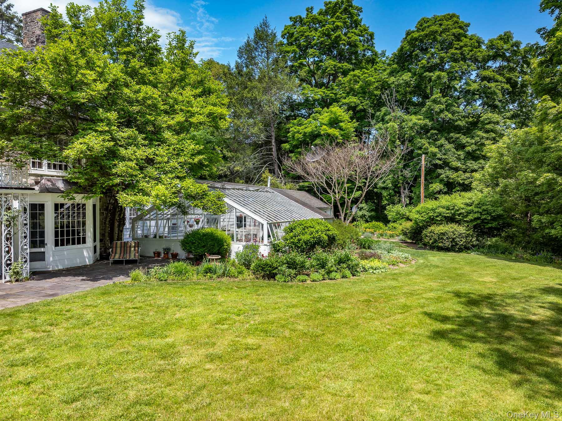 11 Fostertown Road