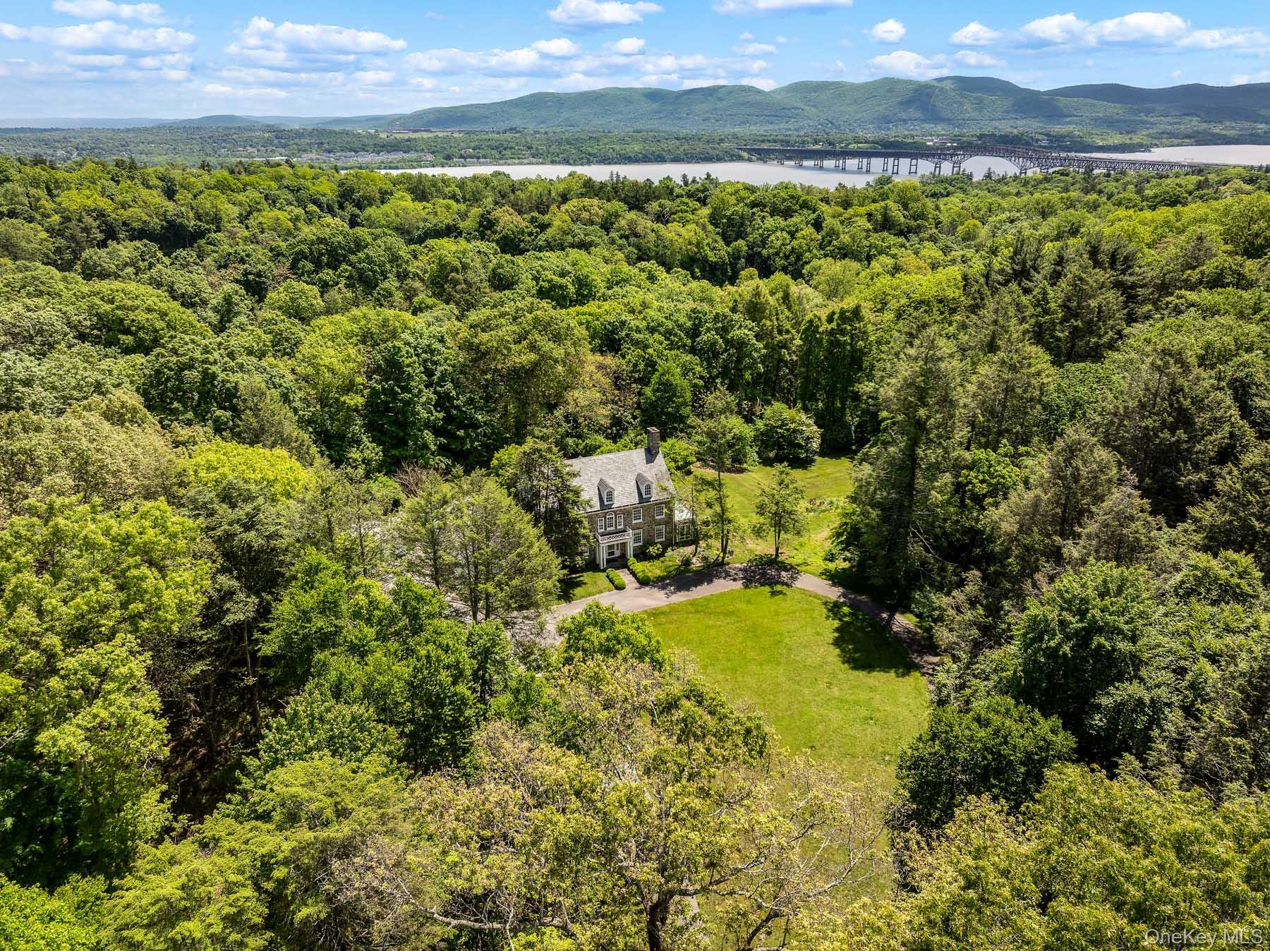 11 Fostertown Road