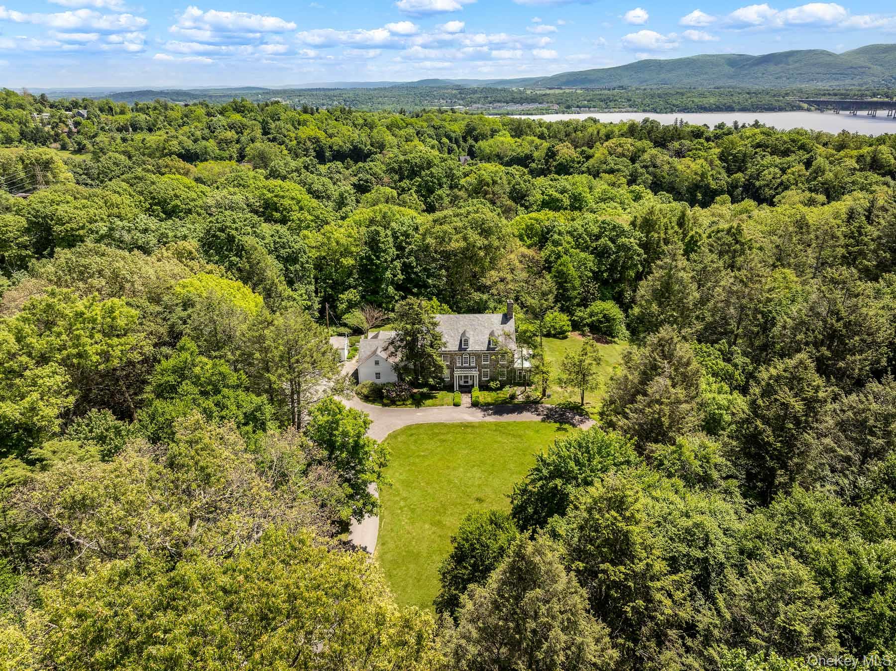 11 Fostertown Road