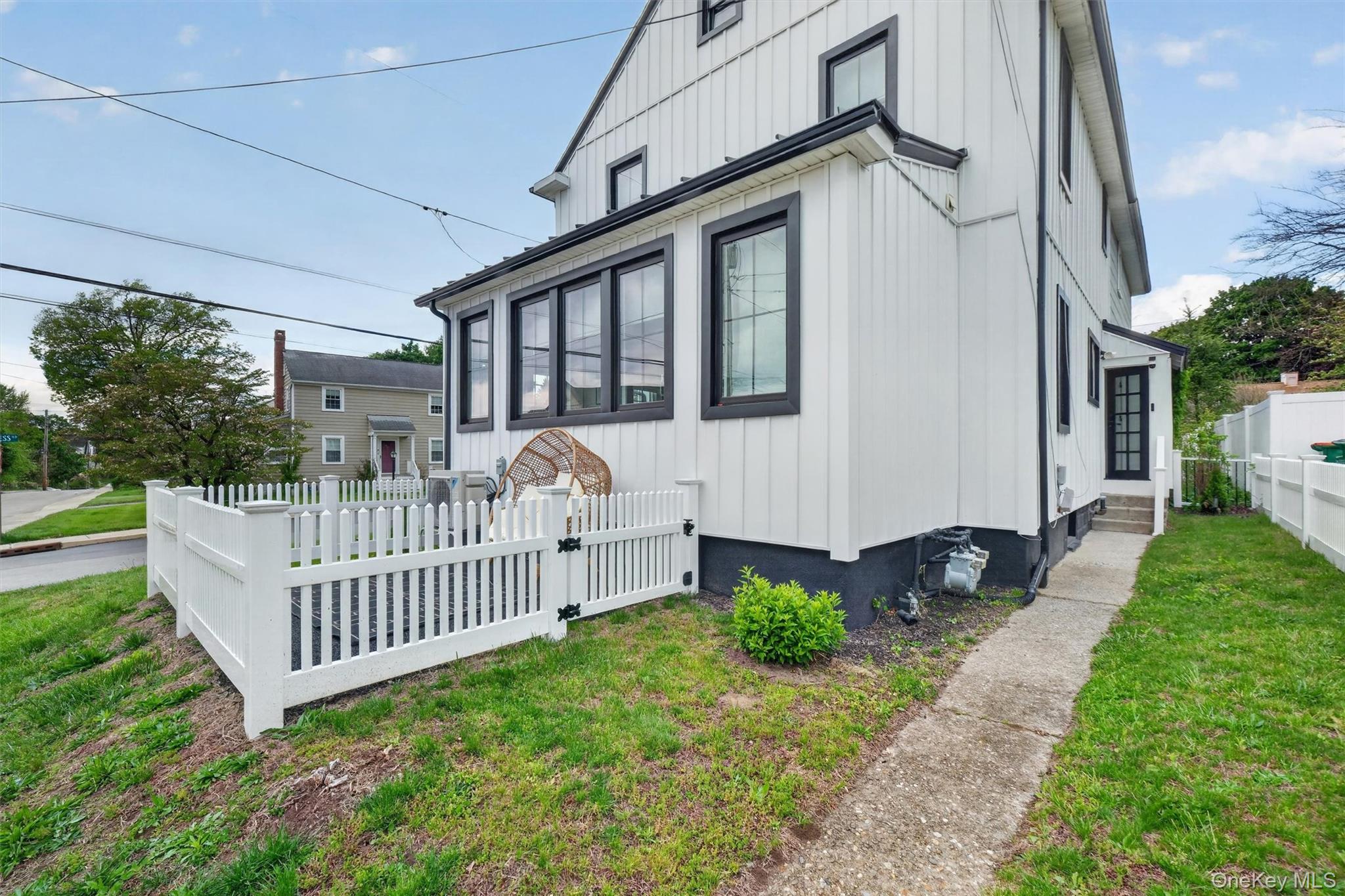 32 Dutchess Terrace