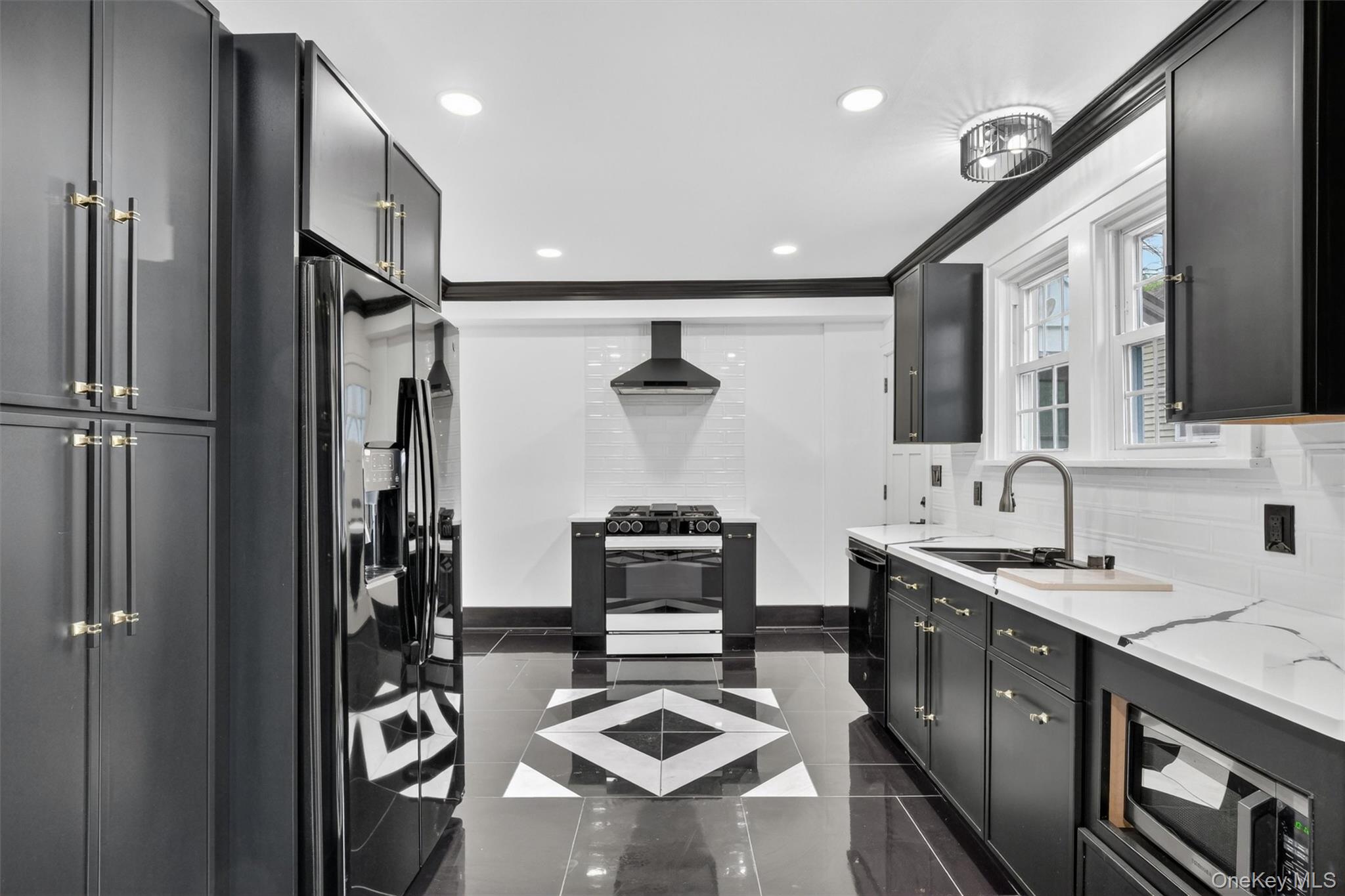 32 Dutchess Terrace