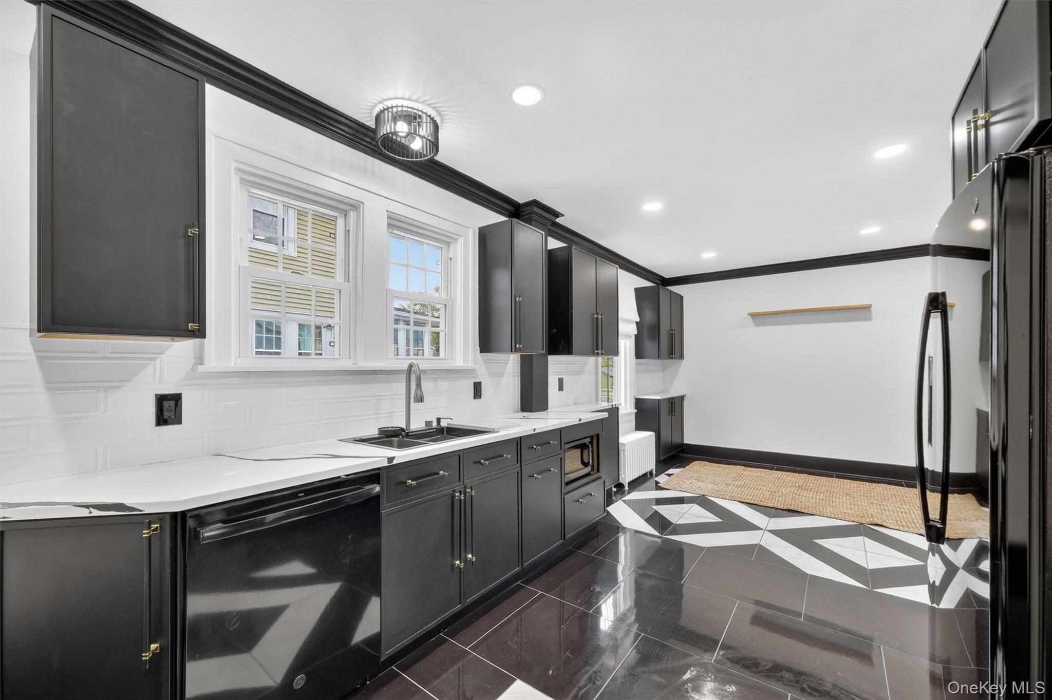 32 Dutchess Terrace