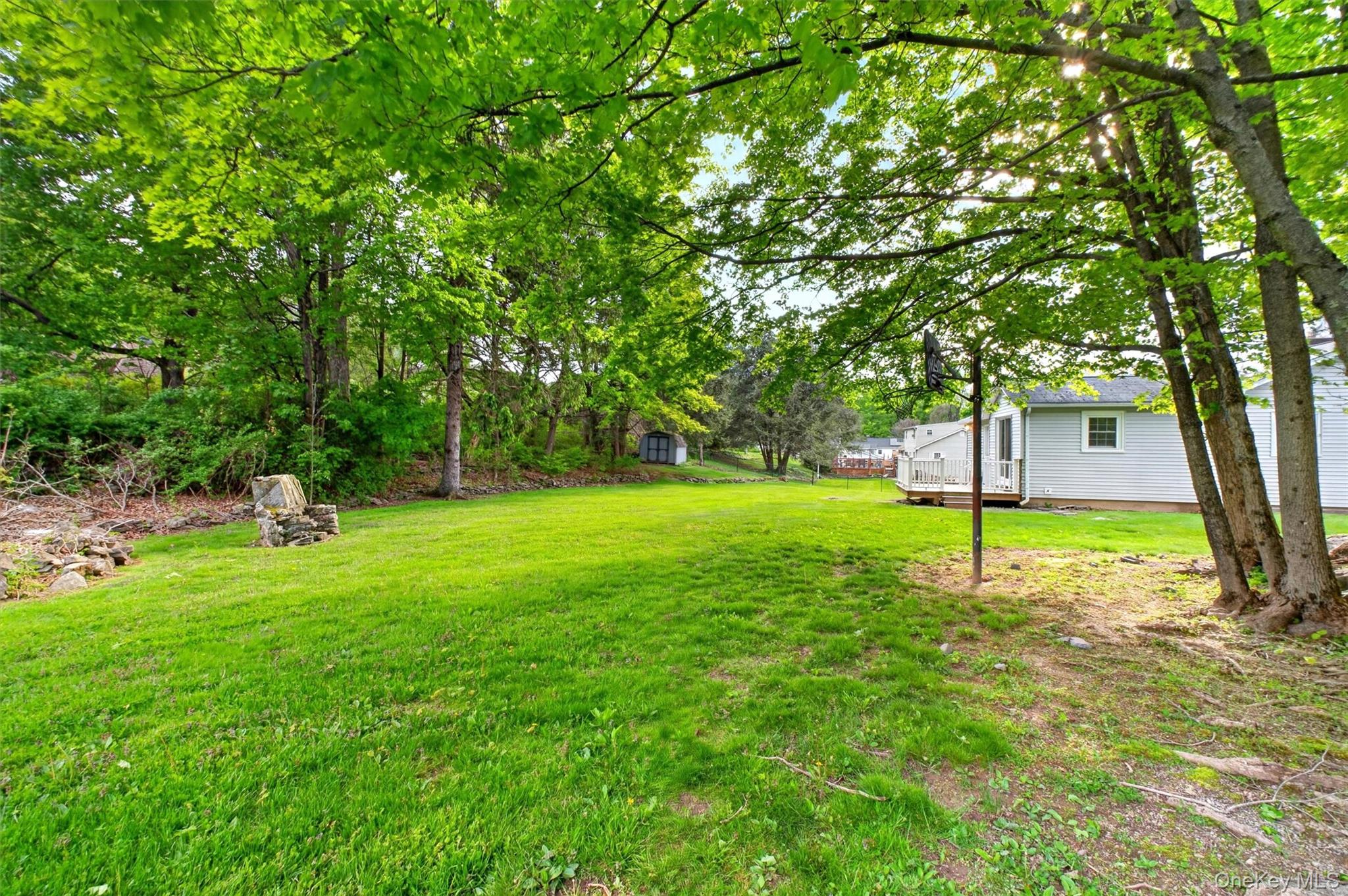 17 Holt Road