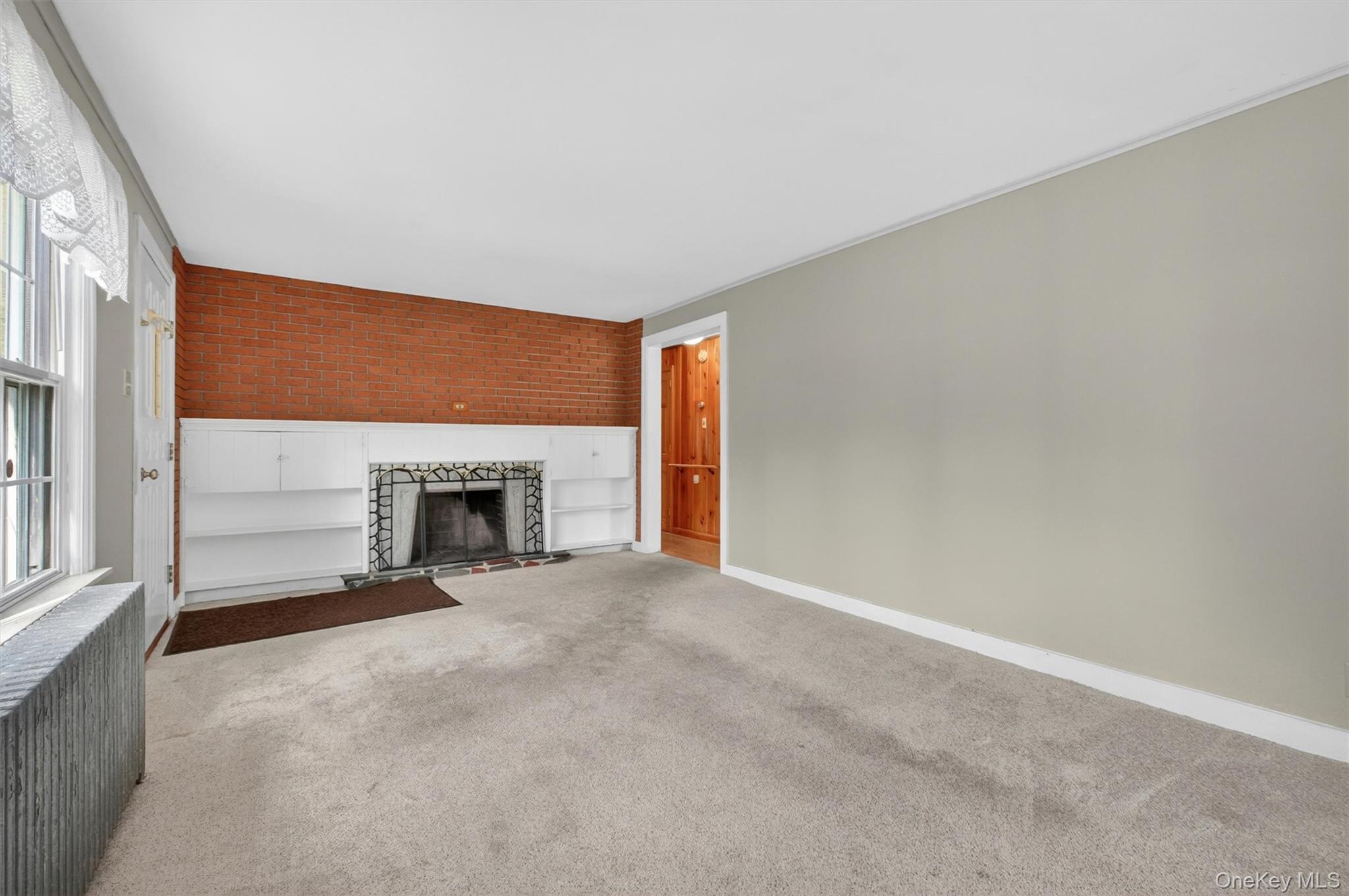 17 Holt Road