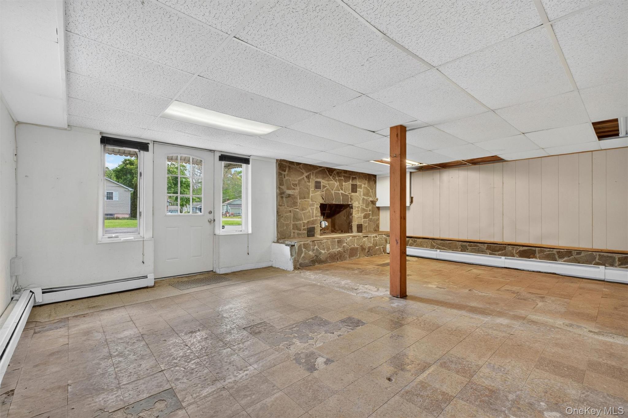 17 Holt Road