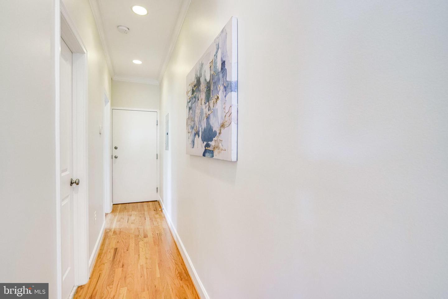 430 Irving St NW #108