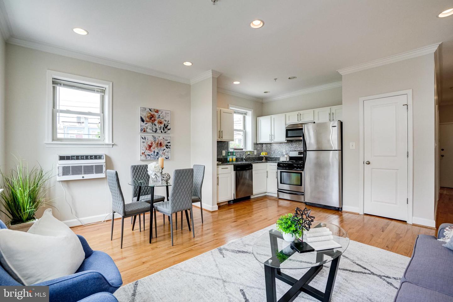 430 Irving St NW #108