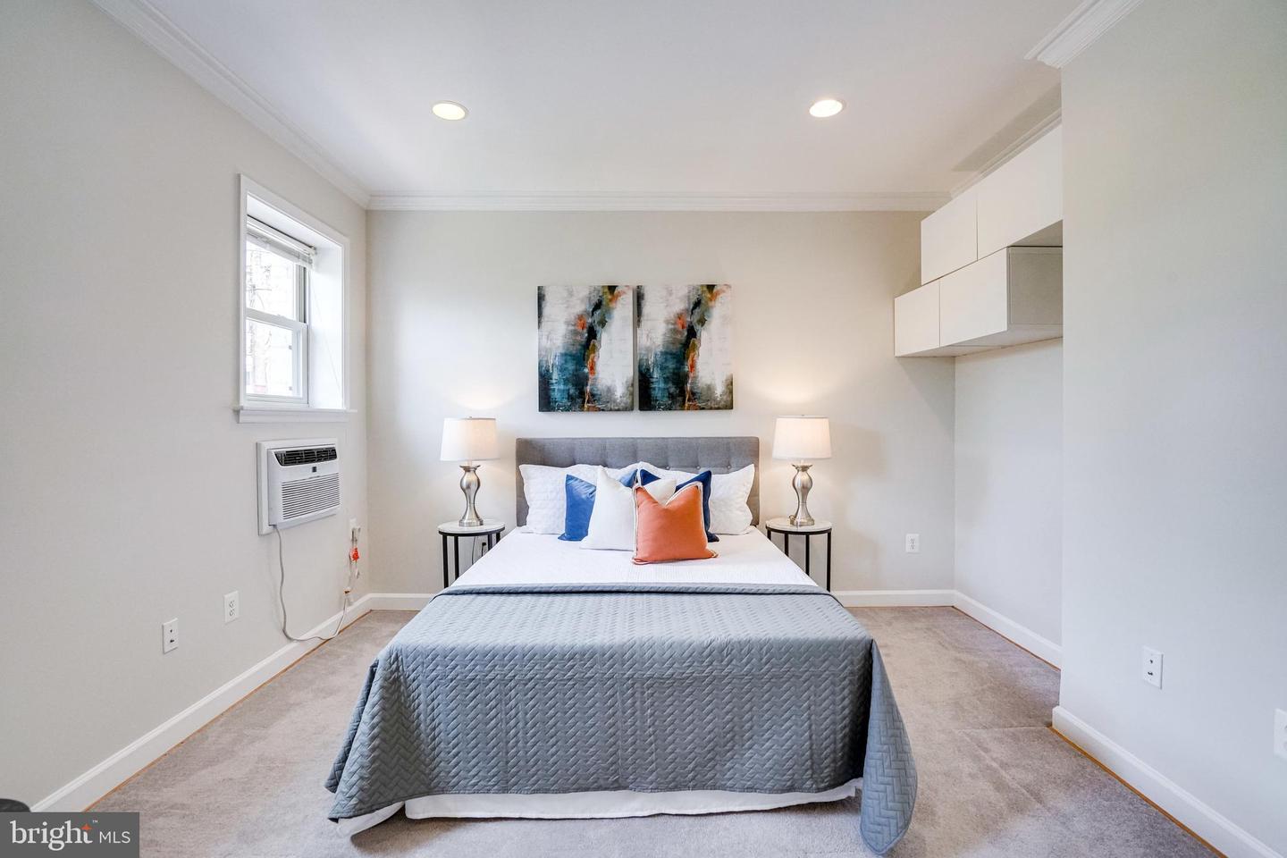 430 Irving St NW #108
