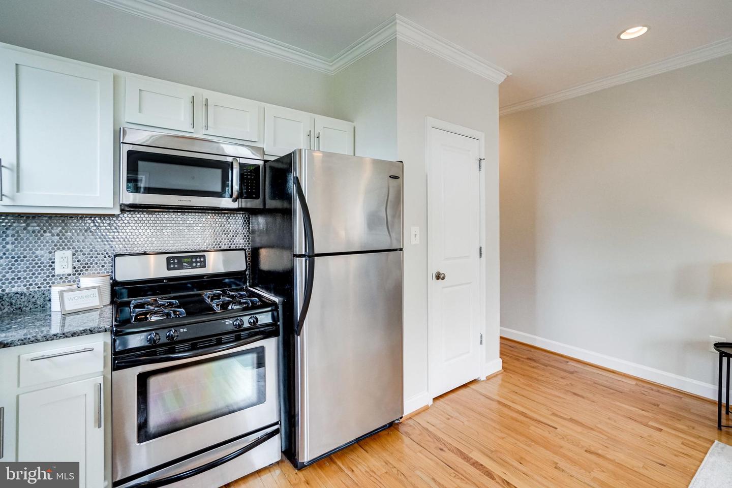 430 Irving St NW #108